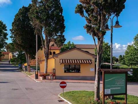 Ingang resort - Piombino